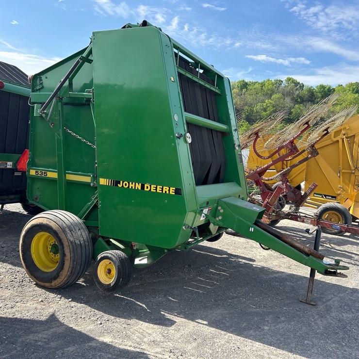 JOHN DEERE 535