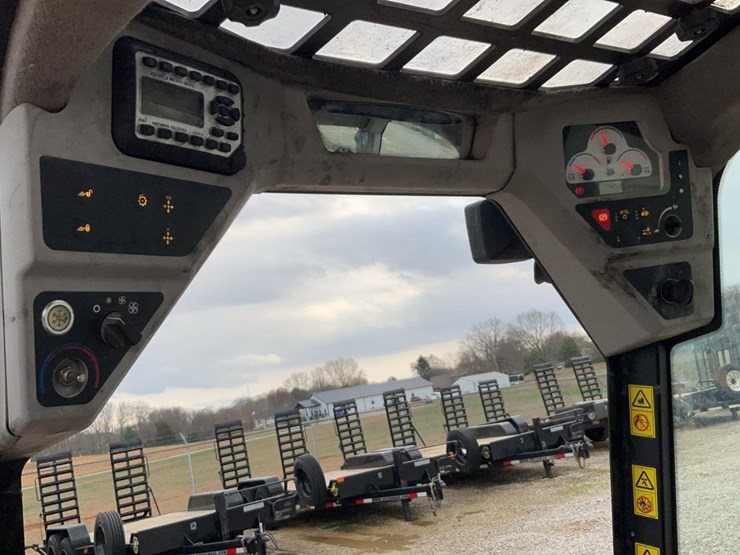 2021-jcb-215-image-12