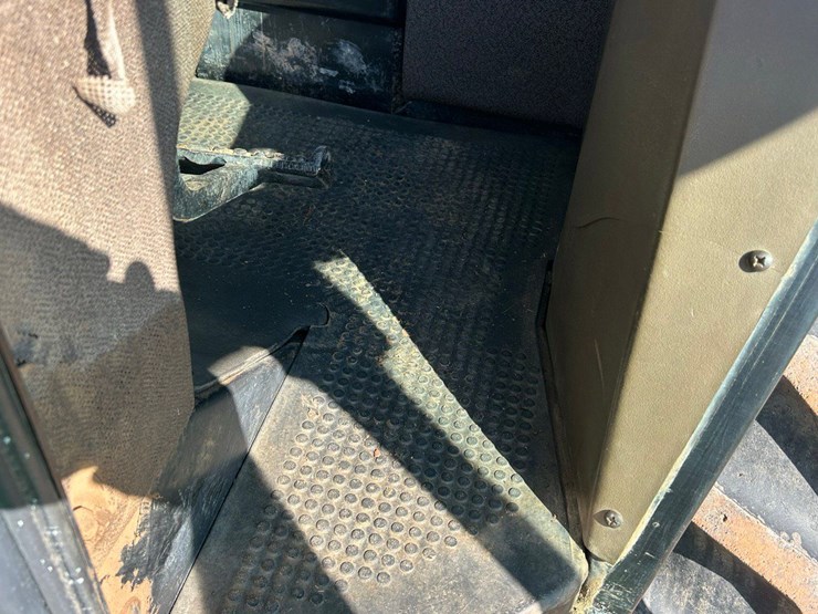 1989-john-deere-4755-image-26