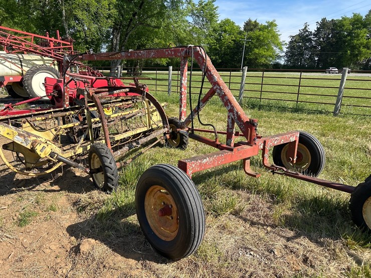 new-holland-252-image-2