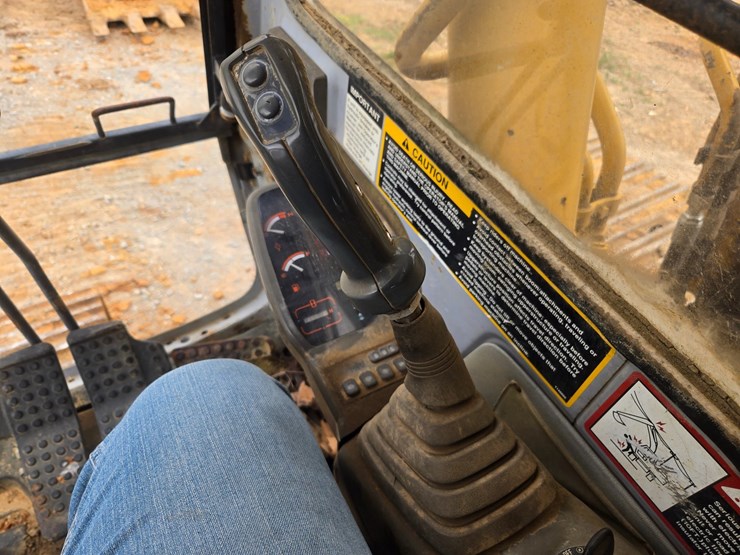 deere-892e-lc-image-53