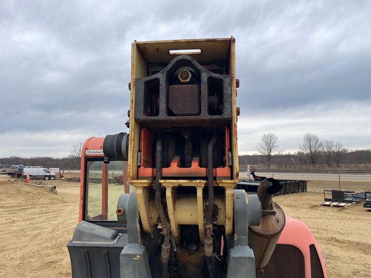 2005-jlg-g9-43a-image-19