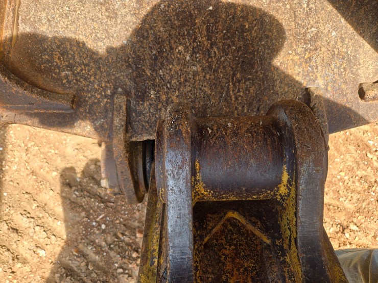 2003-caterpillar-320c-image-92