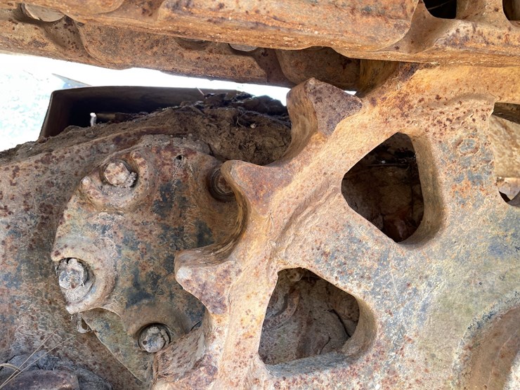 caterpillar-225-image-19