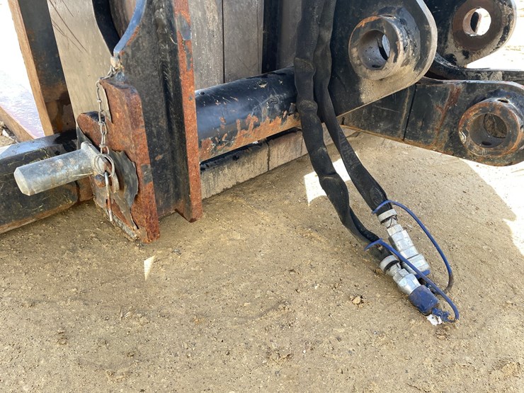 #7553-•-jlg-g5-telehandler-mast-and-forks-image-8