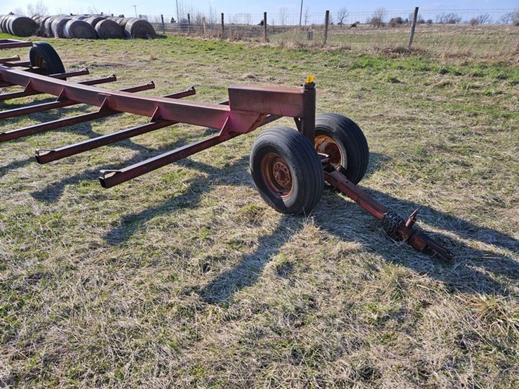 #572-•-11-place-bale-trailer-image-8