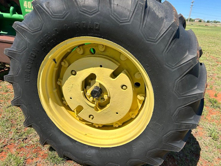 john-deere-4020-image-22