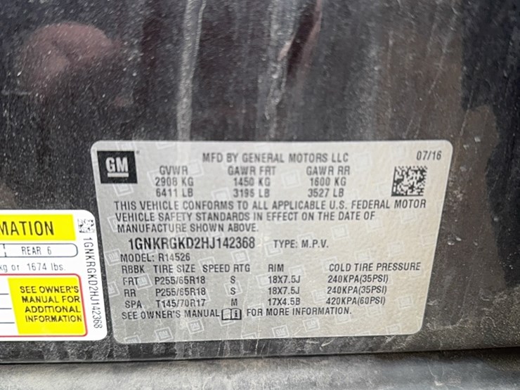 2017-chevrolet-traverse-image-2