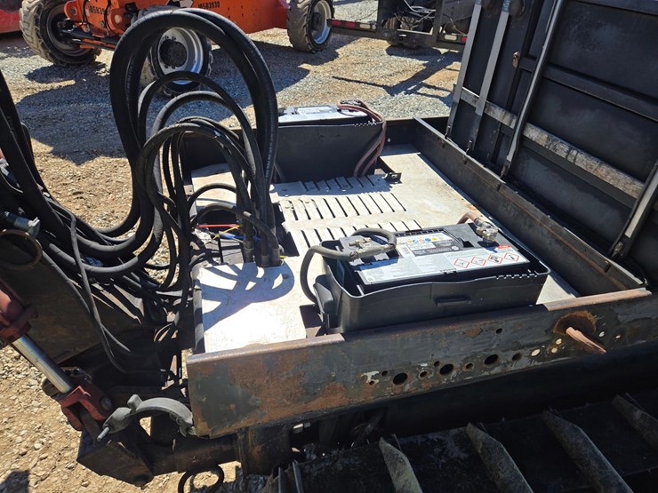 caterpillar-3208-image-37