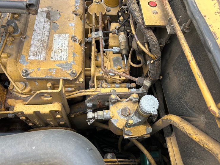 caterpillar-ap-1055b-image-36