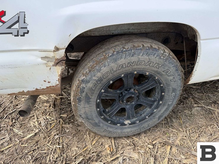 2002-chevrolet-silverado-1500-image-20