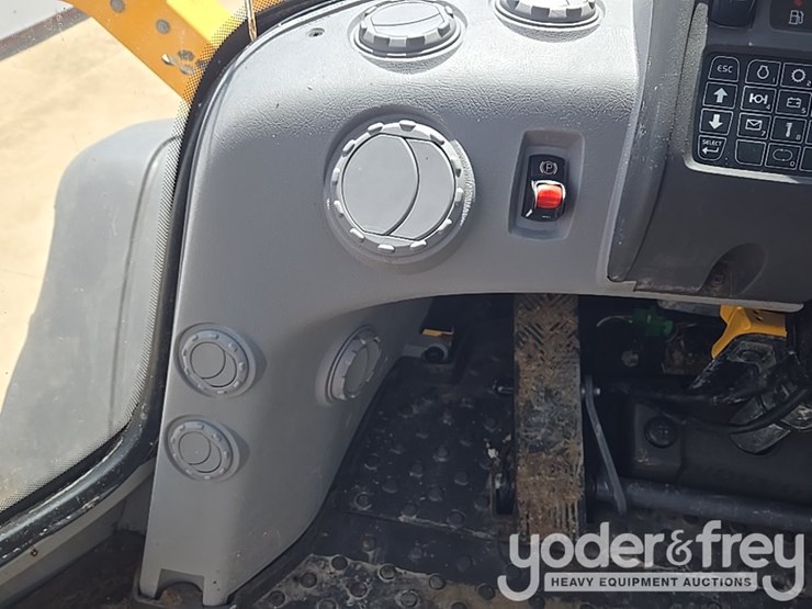 2021-volvo-l90h-image-120