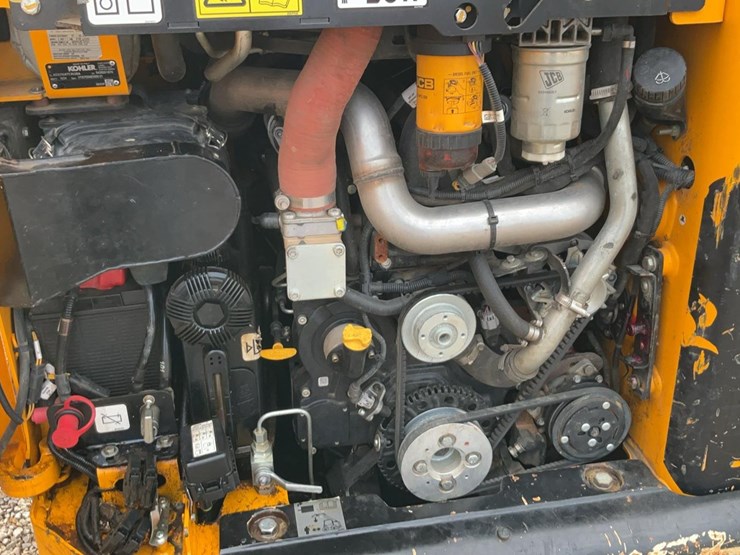 2022-jcb-215t-image-26