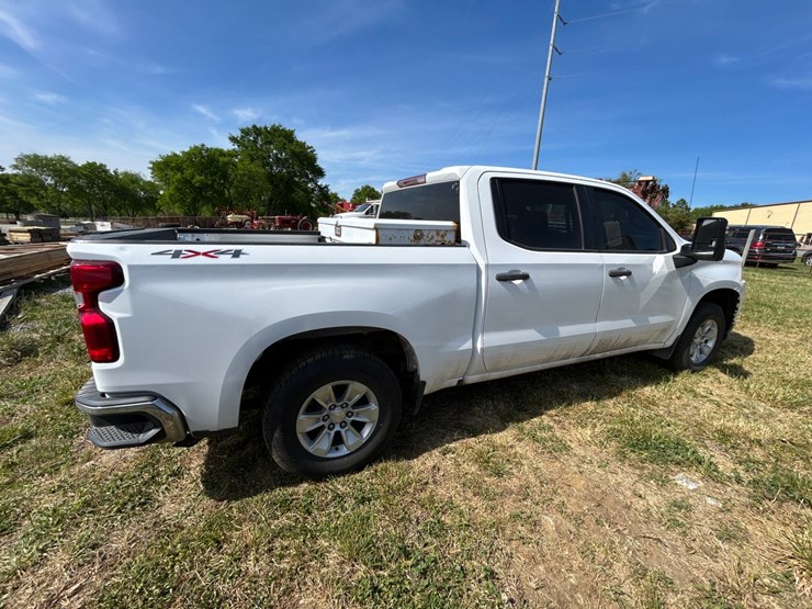 2020-chevrolet-silverado-1500-image-4
