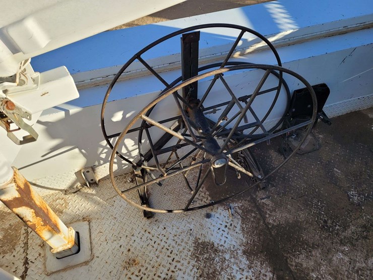 2011-altec-at37g-image-10