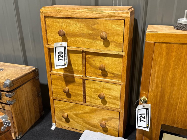 #720-•-wooden-tool-box-image-1