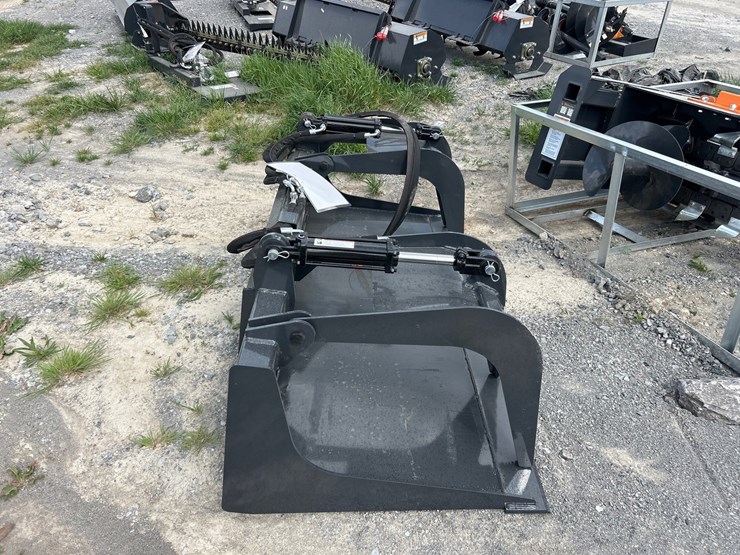 #46-•-72”-skid-steer-grapple-bucket-image-2