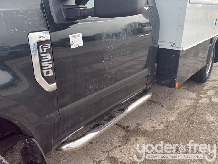 2017-ford-f350-image-10