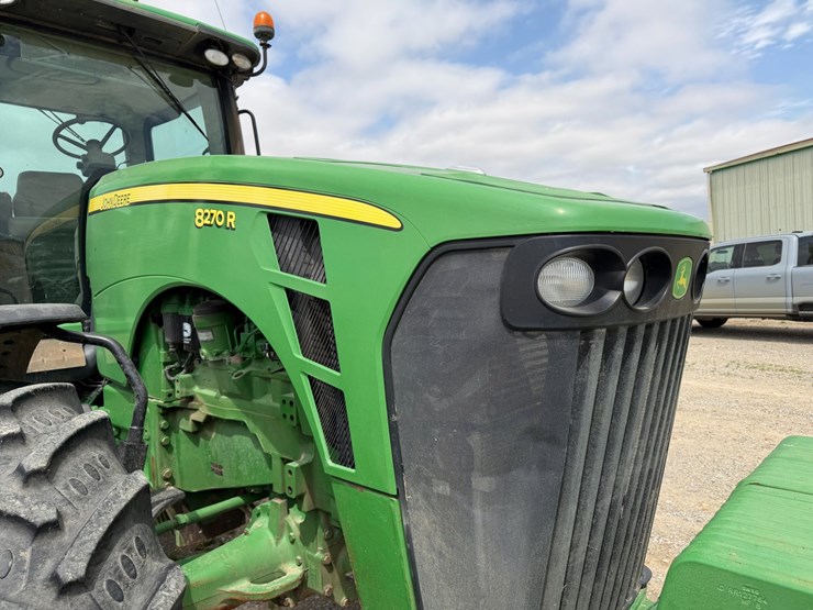 2010-john-deere-8270r-image-39