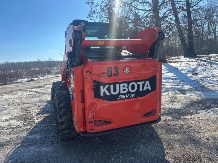 2018-kubota-ssv75-image-11