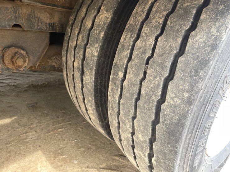 #7516-•-2015-landoll-s30c-51'-hydraulic-beavertail-semi-trailer-image-62