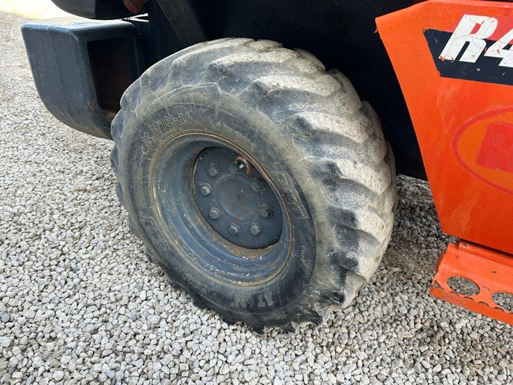 kubota-r420s-image-12