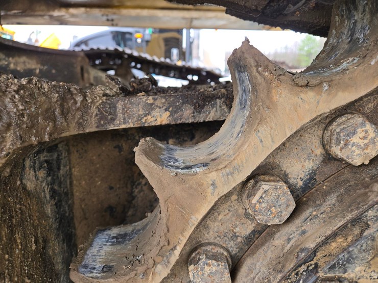 deere-470g-lc-image-70