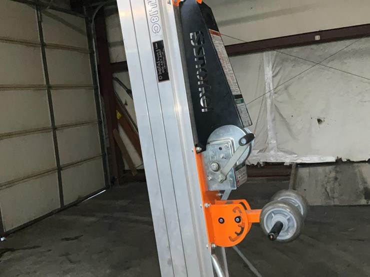 #315-•-2019-snorkel-18'-material-lift-image-13