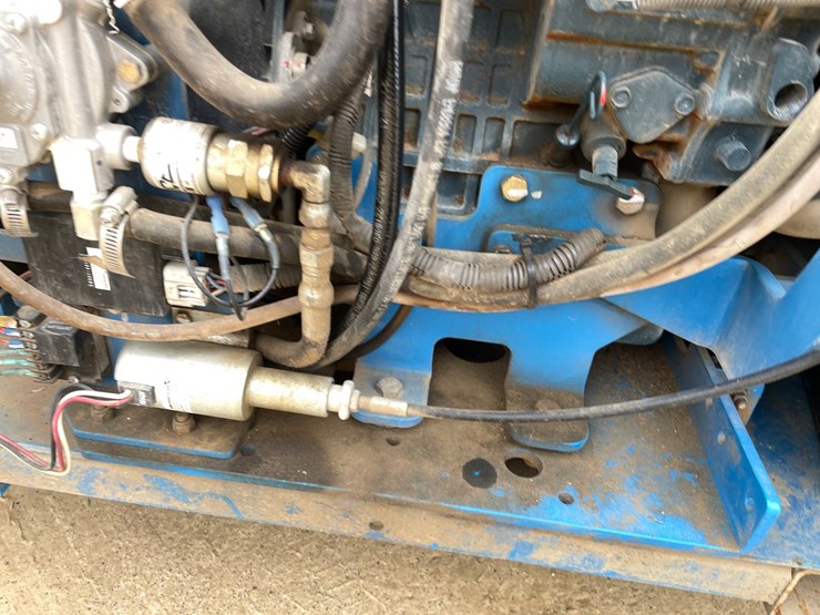 #7514-•-(s-2)-2012-genie-3369-rough-terrain-scissor-lift-image-40