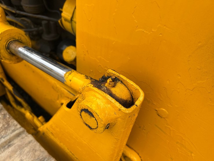 john-deere-350-image-23