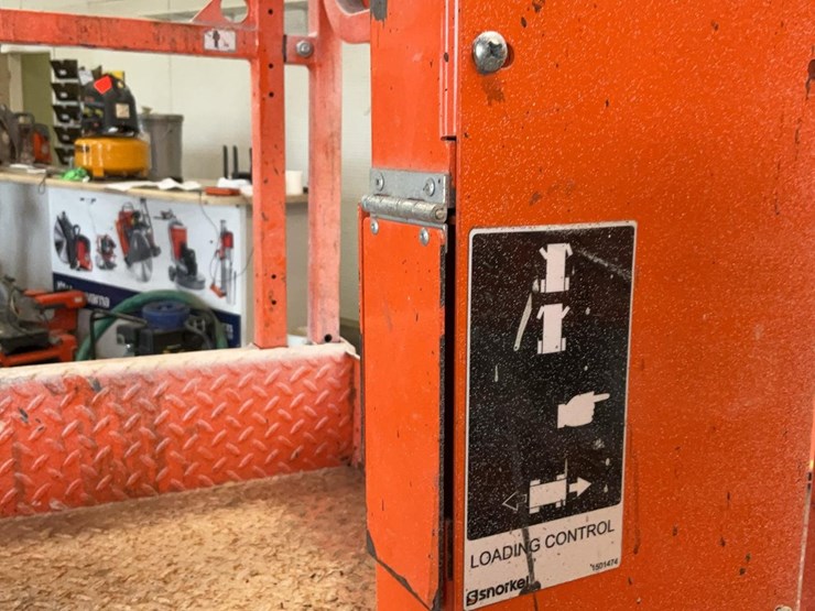 #408-•-2017-snorkel-19'-scissor-lift-image-15