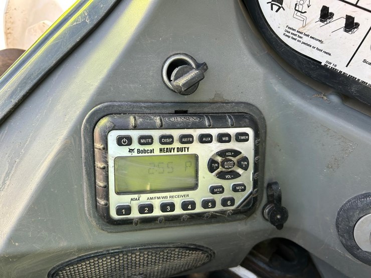 2019-bobcat-t590-image-27