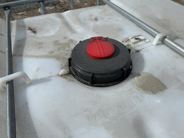 water-tank-tote-image-5