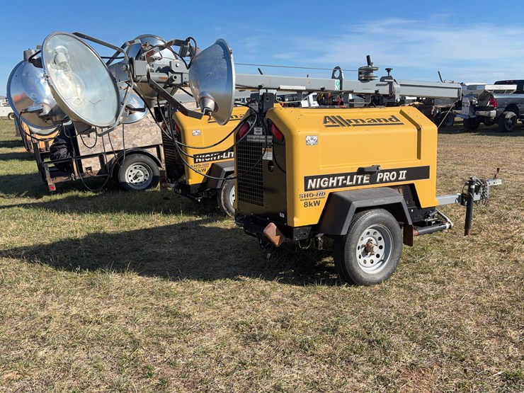 allmand-night-lite-pro-ii-light-plant-image-7