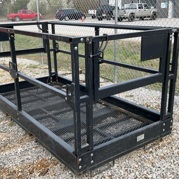 #250 • 2022 Titan TLEBSK 4x8 Work Platform