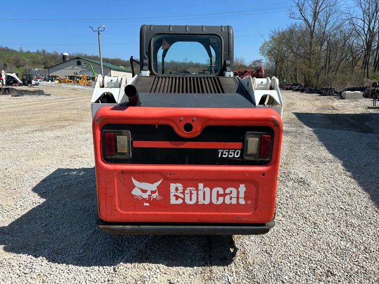 2017-bobcat-t550-image-3