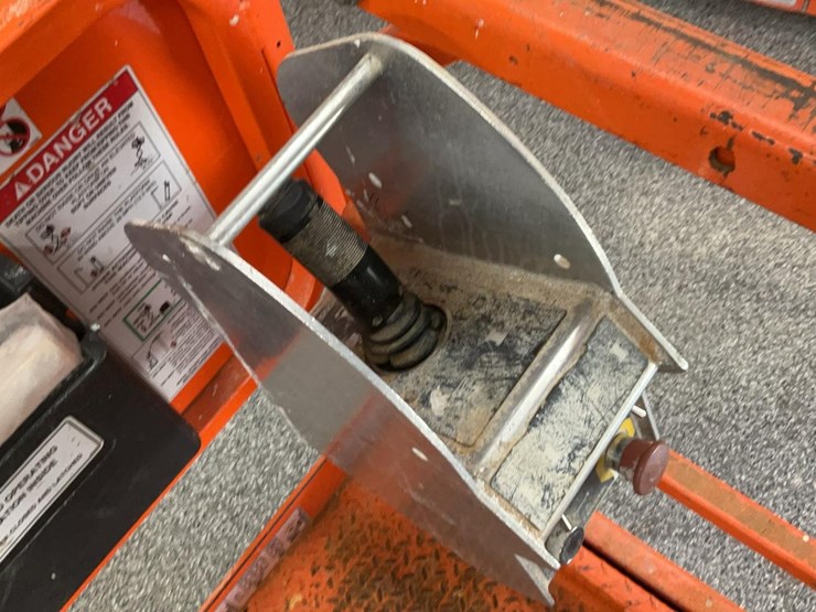 #425-•-2020-snorkel-19'-scissor-lift-image-31