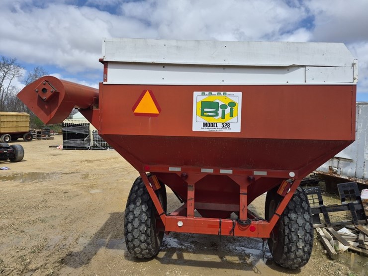 bii-528-grain-cart-image-3