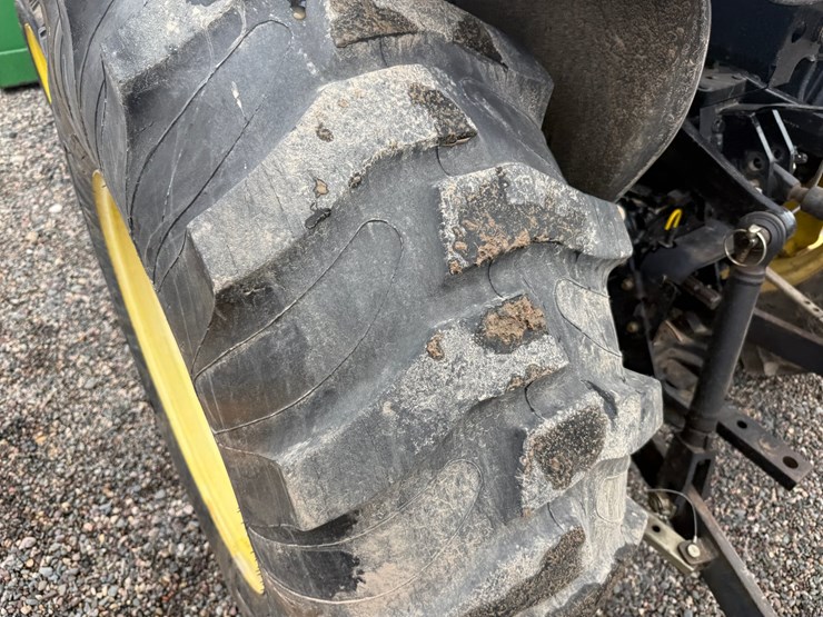 john-deere-4120-image-56