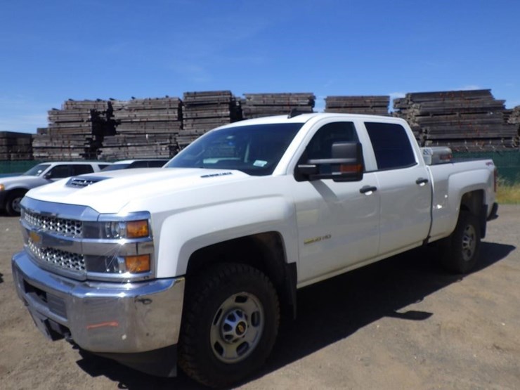 2019-chevrolet-2500hd-image-1