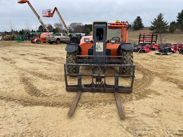 2014-jlg-g9-43a-image-2