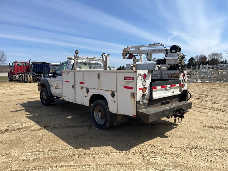 2011-ford-f550-image-7