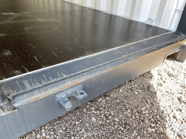 #2847-•-20'-shipping-container-image-11