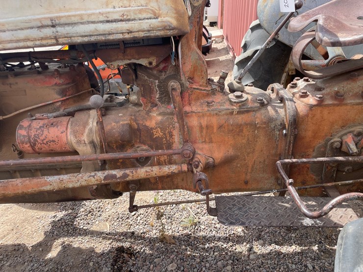 ford-tractor-image-9