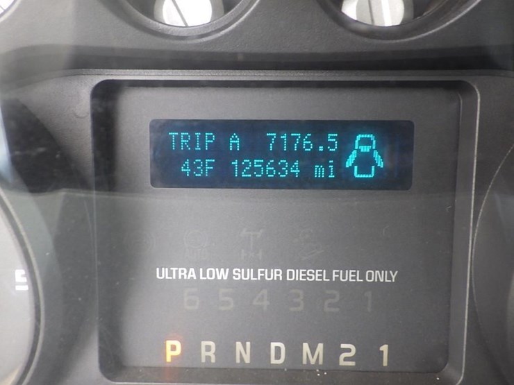 2011-ford-f550-image-26