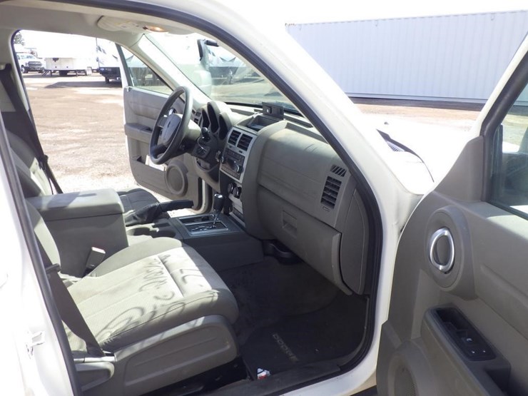 2008-dodge-nitro-image-6