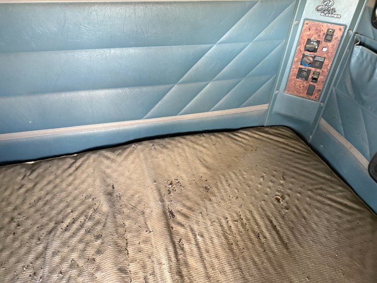 2000-international-9200-image-75