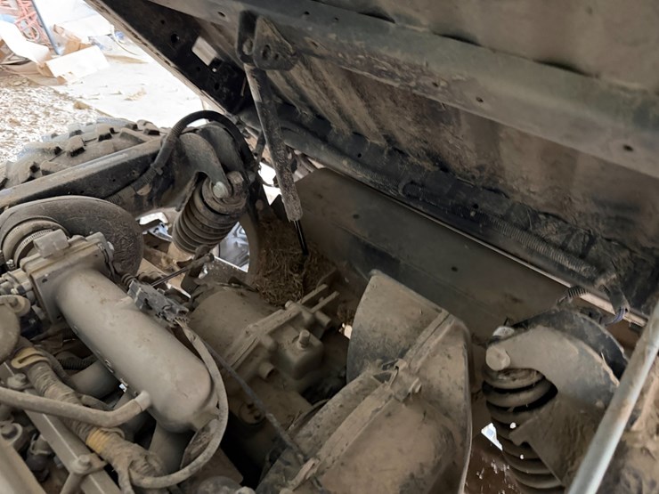 john-deere-gator-image-39