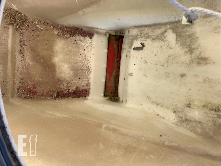 2009-white-8516-image-38