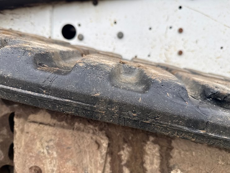 bobcat-t300-image-44